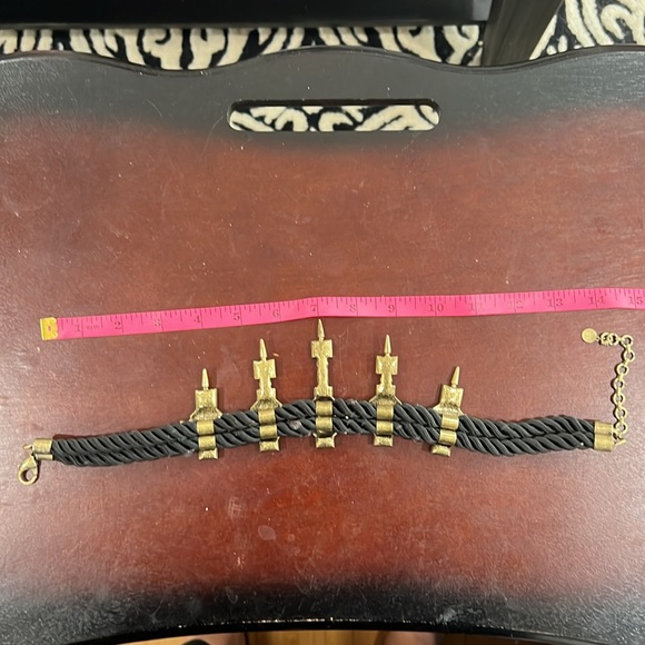 Vintage inspired C Wonder Necklace - Picture 3 of 5